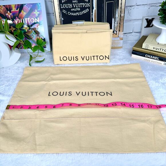 Louis Vuitton Dust Bag Medium Fold Over - Picture 3 of 4